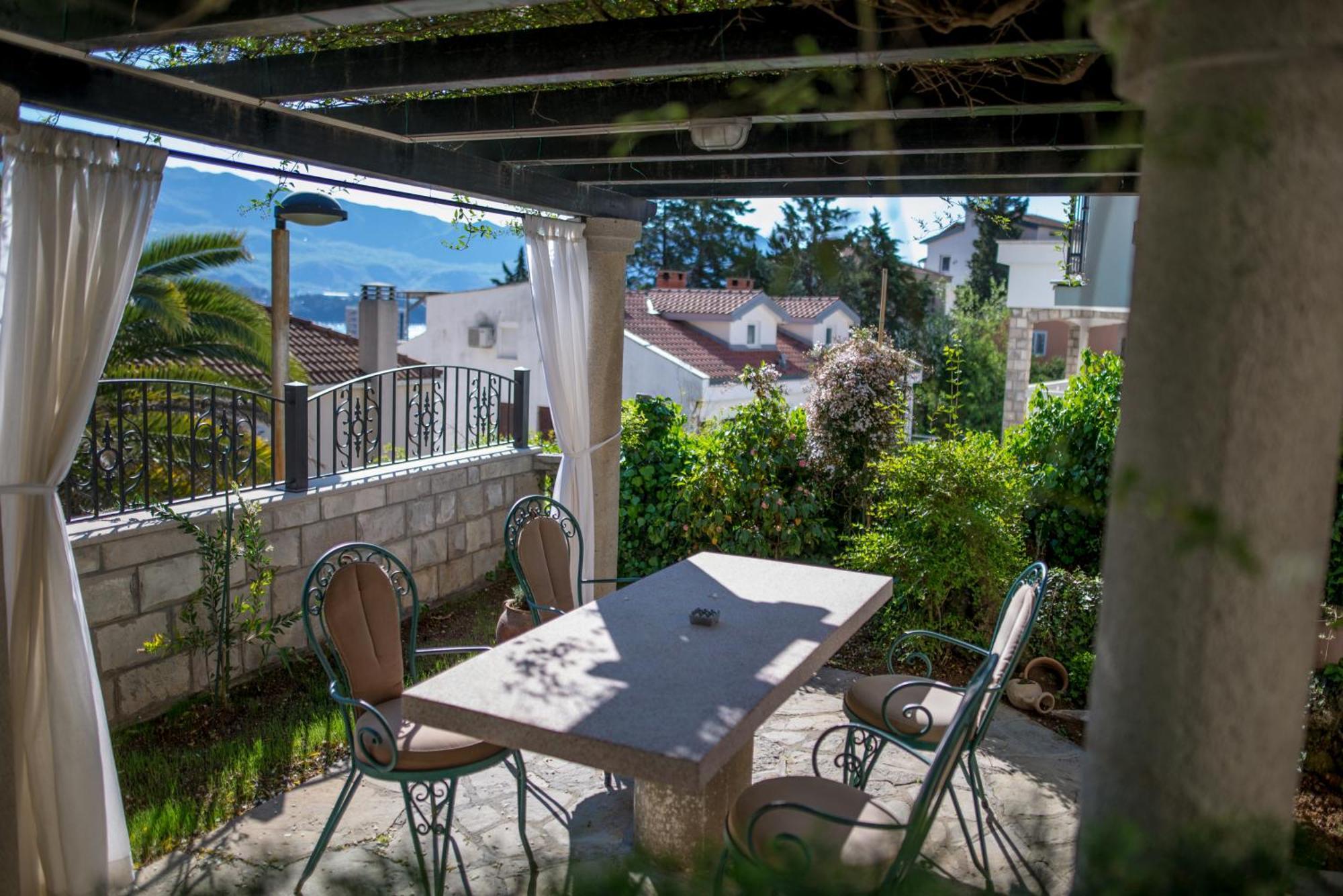 Villa Danigo Budva Phòng bức ảnh